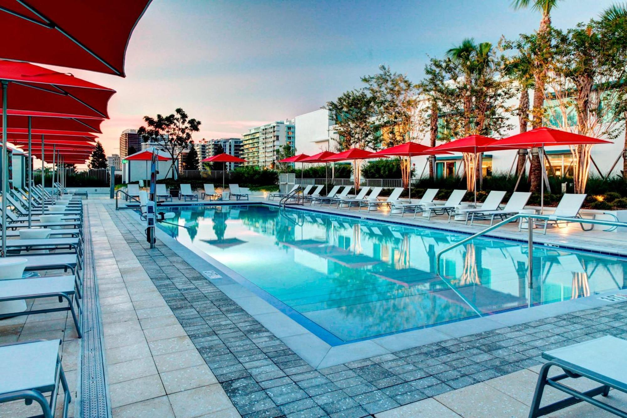 Residence Inn By Marriott Miami Beach Surfside Exteriér fotografie