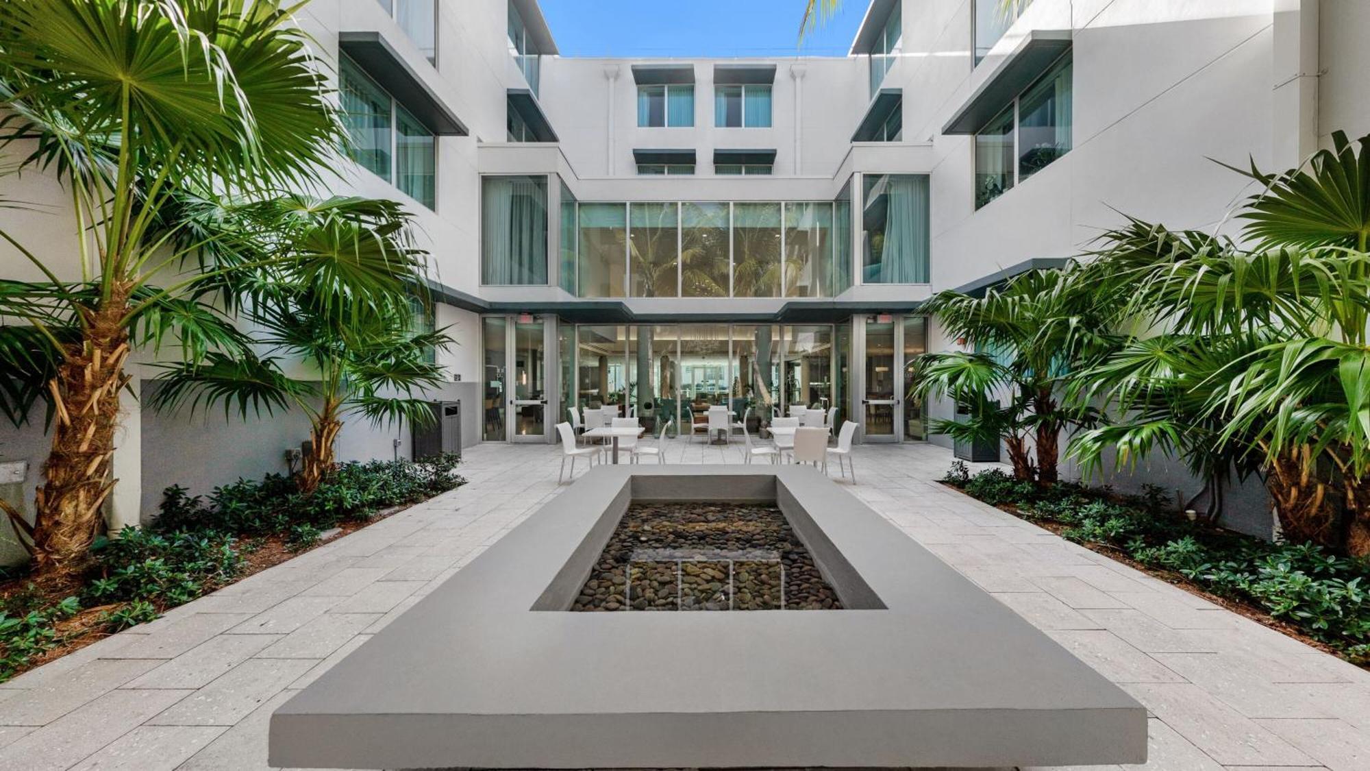 Residence Inn By Marriott Miami Beach Surfside Exteriér fotografie